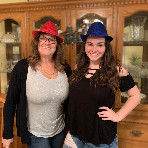 Meet your Posher, Robyn Sue - Picture 1 of 2